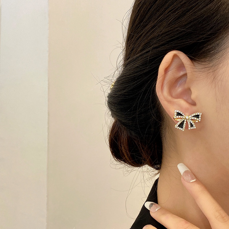 Bông Tai Đính Nơ Màu Đen Phong Cách Retro Thời Trang