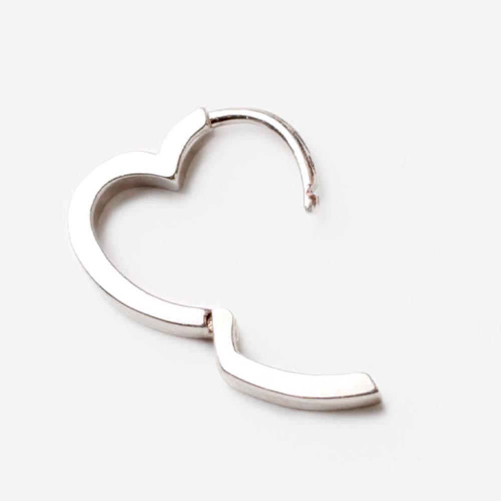 Khuyên Tai Nữ Hình Trái Tim Thời Trang Hàn Quốc