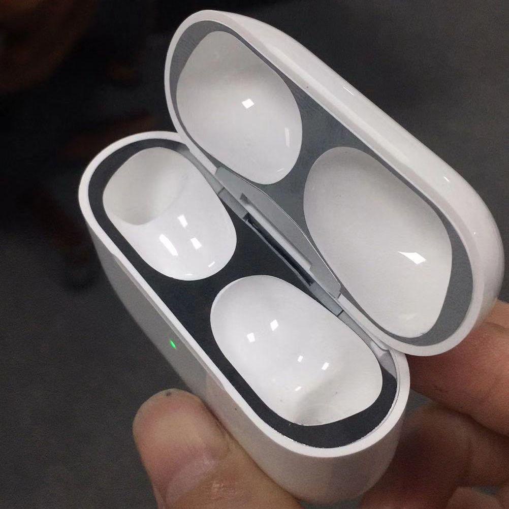 MAYSHOW Miếng Dán Bảo Vệ Hộp Sạc Tai Nghe AirPods Pro Bằng Kim Loại