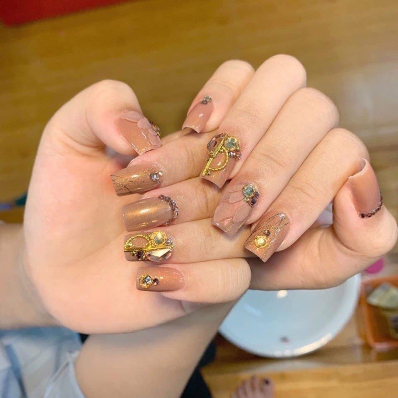 Sơn ánh trai siêu xinh Thiên Di Nail