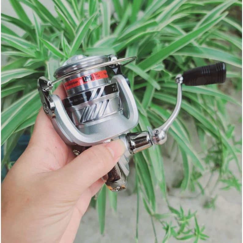 Máy câu lure daiwa crossfire LT 2500 và 3000