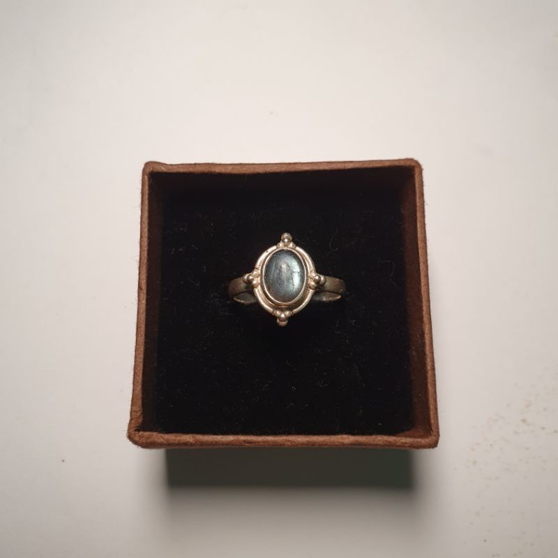 [THANH LÍ] Nhẫn phong thủy đá xà cừ Labradorite Ddreamer