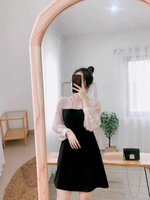 ĐẦM ĐEN PHỐI TAY HỒNG