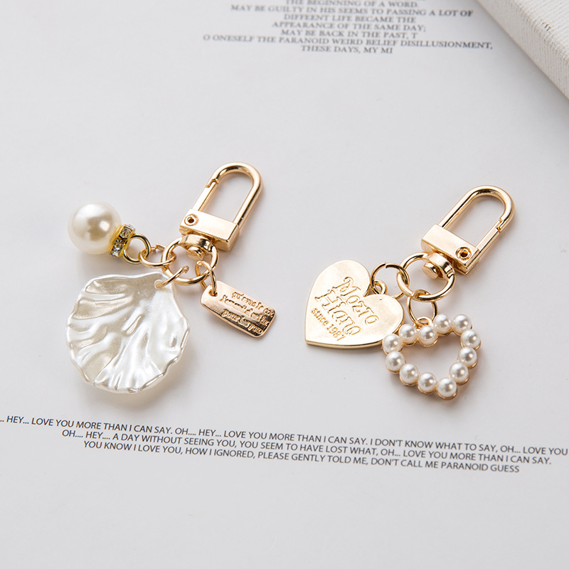 Ins Cute Shell Keychain AirPods Protective Case Mặt dây chuyền Trang sức Ngọc trai Love Charm