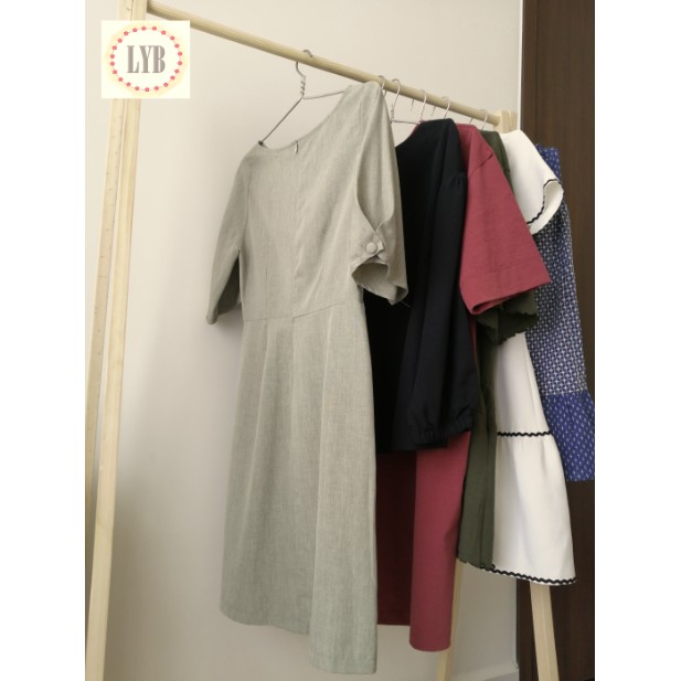 Đầm HNOSS size L màu xanh lá nhạt