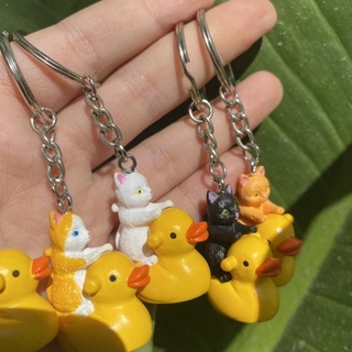 Móc khoá Mèo cưỡi Vịt
