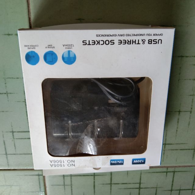 Sạc Ô Tô có  2 cổng USB