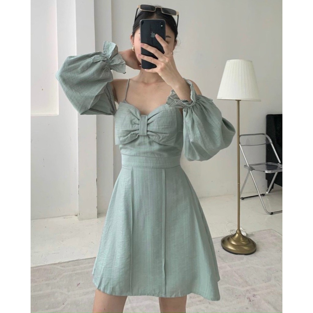 ĐẦM TRỄ VAI NƠ NGỰC