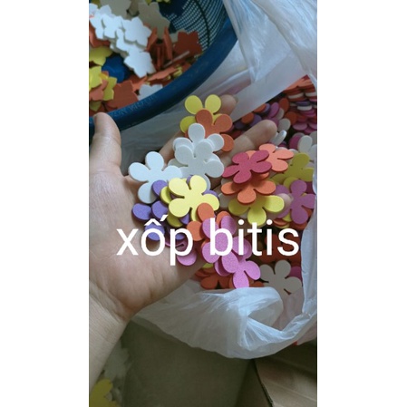 100 Hoa 3,5cm xốp dùng làm hoa bé ngoan hoặc trang trí mầm non