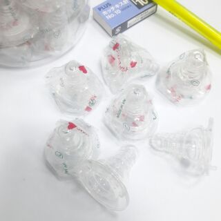 Núm ti fancy sillcone nipple 36 cái
