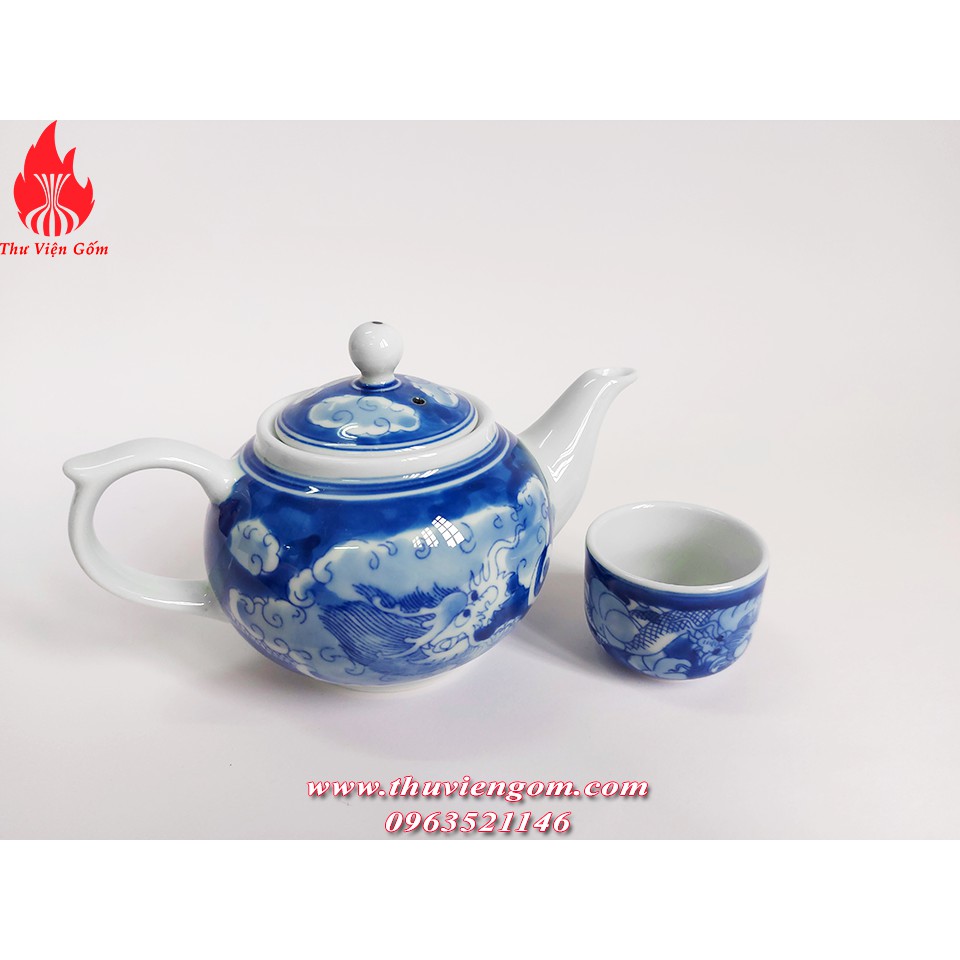 Bộ ấm chén Bát Tràng men lam vẽ long ẩn