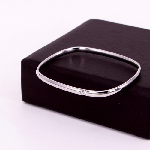 Vòng Tay Hình Chữ Nhật Đính 1 Viên Đá Nhân Tạo Thép Titan Ko Rỉ TT 3598