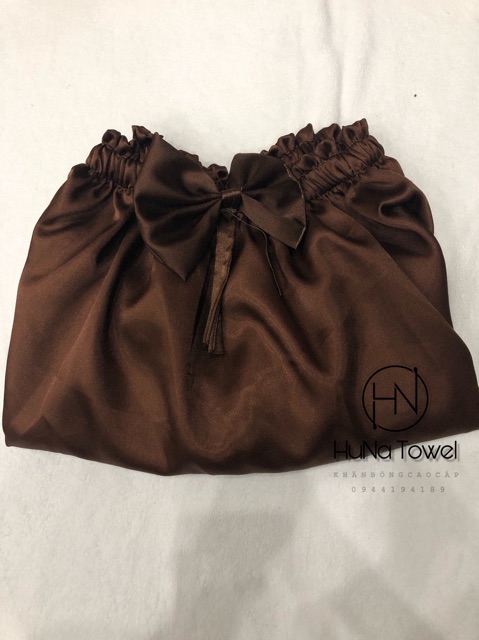 VÁY QUÂY PHI LỤA spa Loại ko nhăn, hàng loại dày dặn, chun 3 đường chắc chắn mặc gội đầu, triệt lông, xông hơi | BigBuy360 - bigbuy360.vn