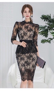 Đầm ren body peplum