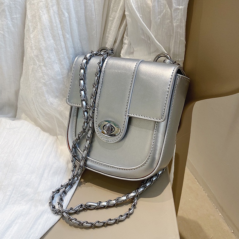 Túi Đeo Vai Phối Dây Xích Thiết Kế Phong Cách Phương Tây Dành Cho Nữ