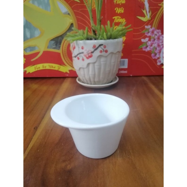 Ly sứ Nhật đồng giá