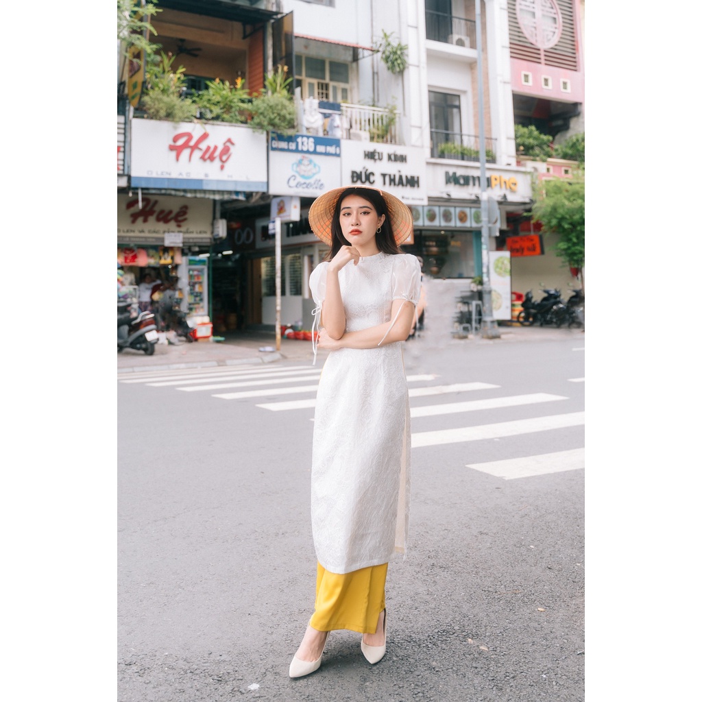 MINX - Áo Dài Gấm Hoa Thảo Chi