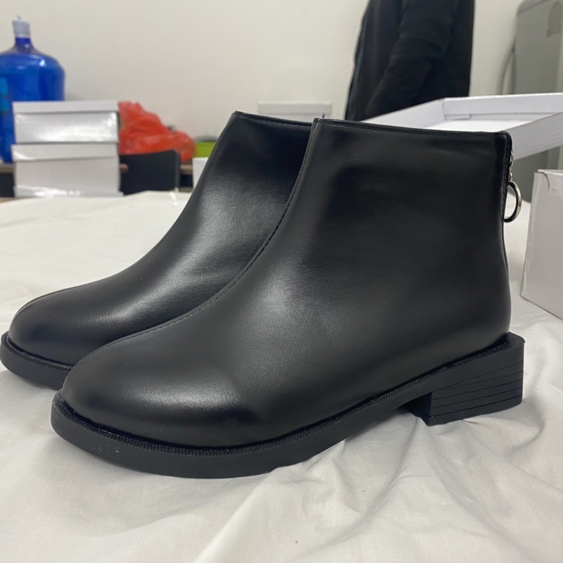 Bốt Nữ Da Trơn Cổ Ngắn Sành Điệu G30 | BigBuy360 - bigbuy360.vn