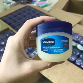 Kem Vaseline dưỡng môi Mỹ 49g