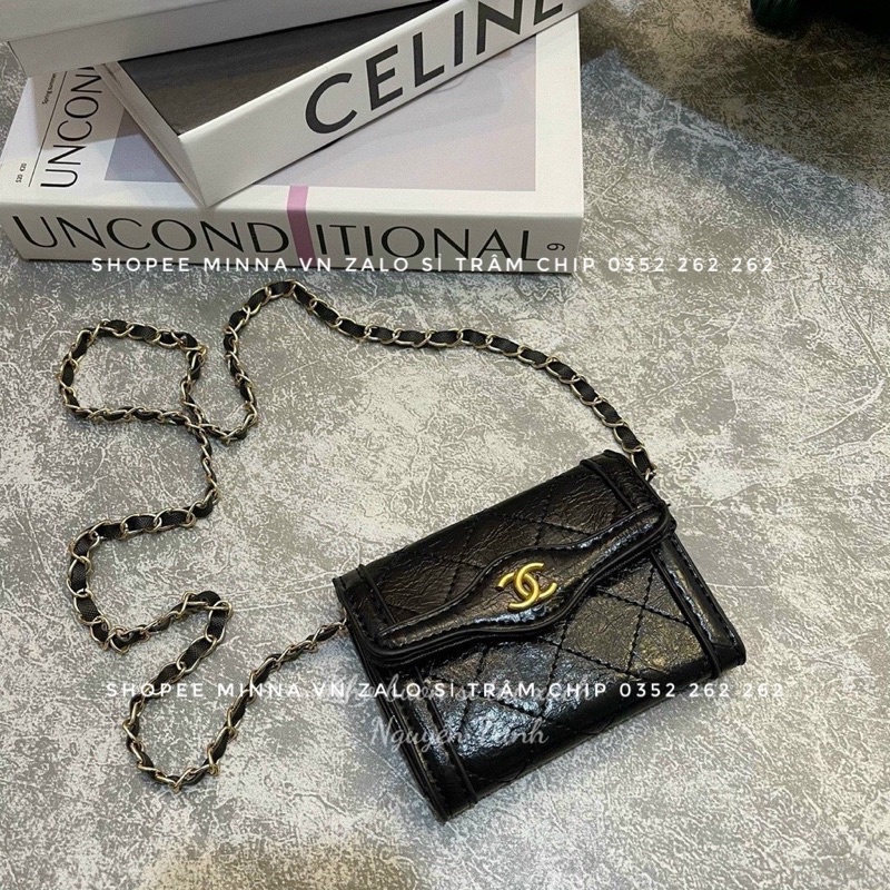 Túi Đeo Chéo Nữ Mini Đẹp Da Bóng Logo Vàng 13cm không vừa điện thoại