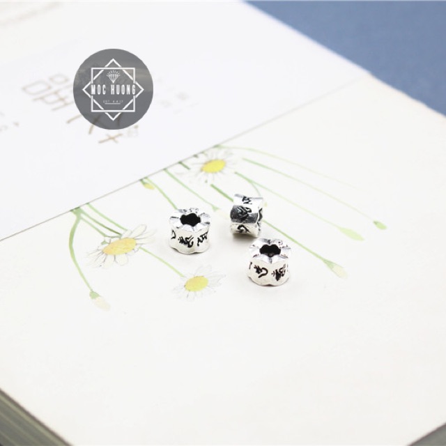 Charm chặn bạc khắc chú - MH261
