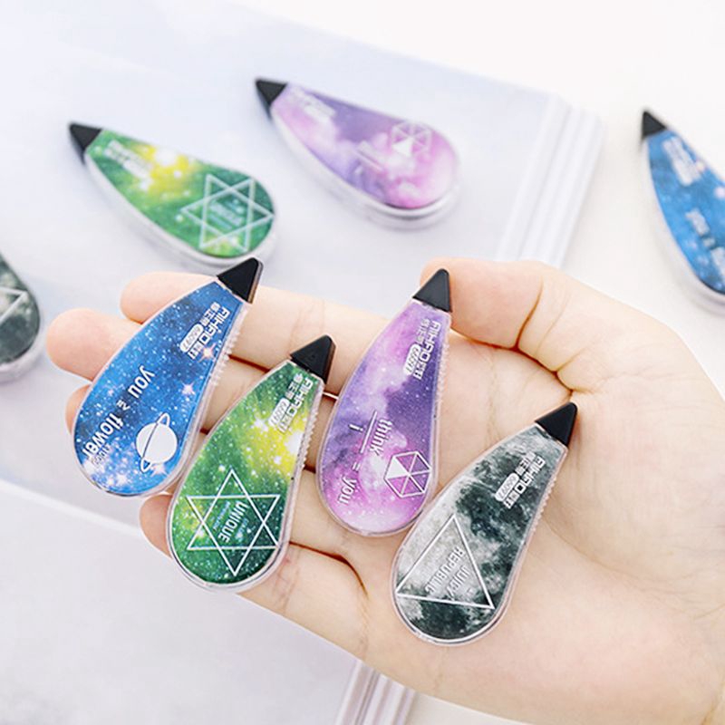 4 Chiếc Bút Xóa Giấy.