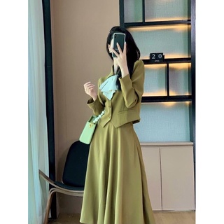 Set xanh cốm áo cổ nơ trắng mix chân váy xoè tiểu thư mùa thu