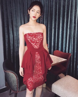 Váy cup dáng peplum
