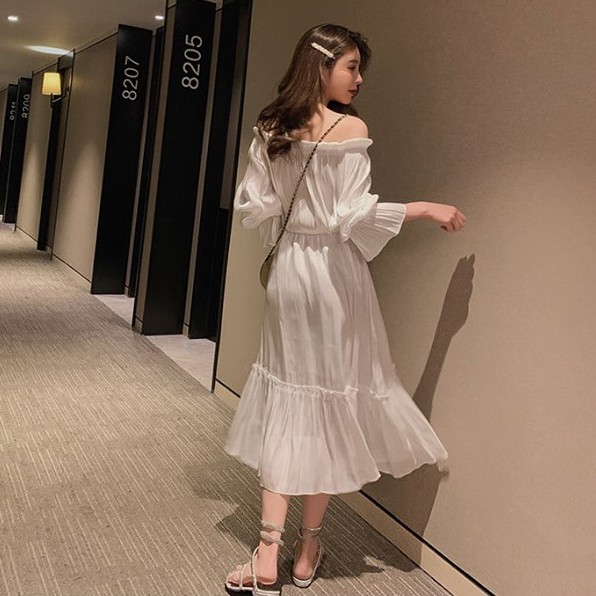 Đầm xòe tay nhún, vải gân bóng sang trọng | BigBuy360 - bigbuy360.vn