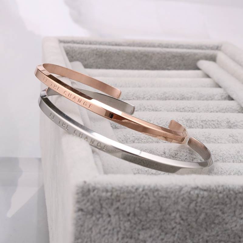 Vòng tay đôi unisex thời trang nam nữ hàn quốc be the change ( KÈM HỘP CAO CẤP) | BigBuy360 - bigbuy360.vn