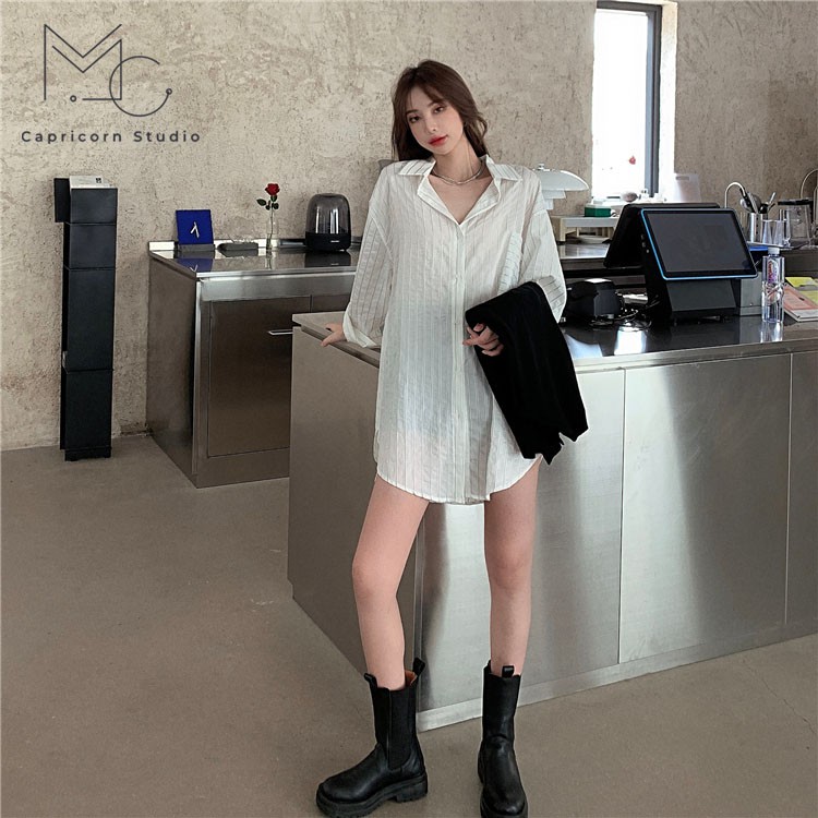 Áo sơ mi trắng sọc chìm phối gile phong cách Ulzzang Hàn Quốc