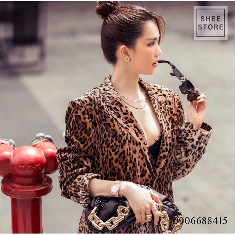 Túi Veneta nhúm quai xích kẹp nách Ngọc Trinh siêu đẹp