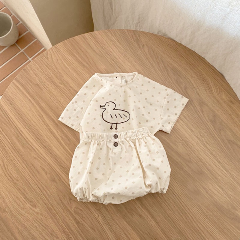 Bộ đồ cotton linen gồm áo thun và quần ngắn họa tiết caro/ chấm bi dễ thương dành cho trẻ em BHJW