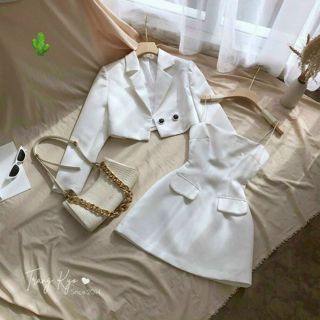 sét đầm 2 dây phối áo vest khoác ngoài