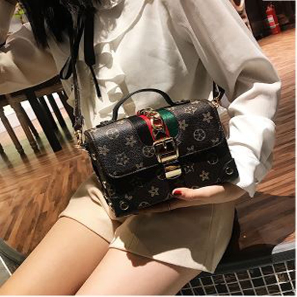 [ Rẻ Vô Địch] Túi xách nữ khoá xích thời trang cao cấp giá tốt | BigBuy360 - bigbuy360.vn