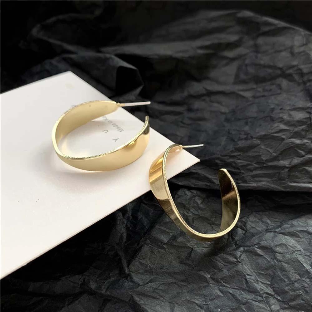 Khuyên Tai Hình Chữ C Bằng Kim Loại Nhiều Màu Sắc Thời Trang Cho Nữ