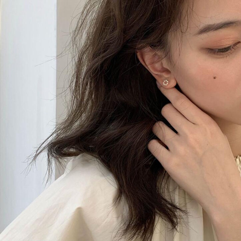 Đôi Khuyên Tai Đính Ngọc Trai Nhân Tạo Tròn Nhỏ Đơn Giản Phong Cách Hàn Quốc Cho Nữ