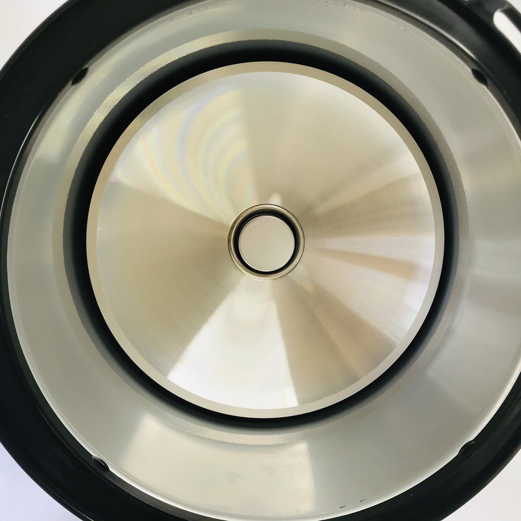 Nồi Cơm Điện 1,8L Korichi KRC1865- Lòng Nồi Chống Dính Siêu Bền- Hàng Chính Hãng- BH 12 tháng | BigBuy360 - bigbuy360.vn