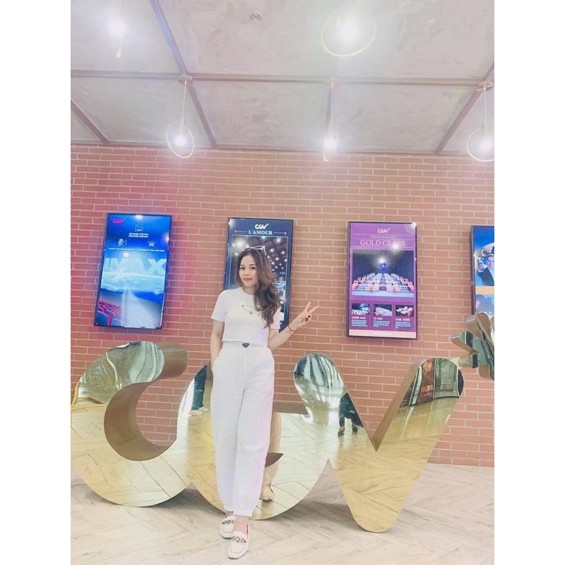 Quần  joggers  siêu  đẹp.