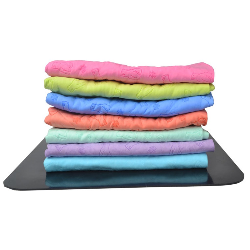 Khăn tắm siêu thấm hút Ice Towel có hộp trong veo và có móc treo size XL 85x33cm