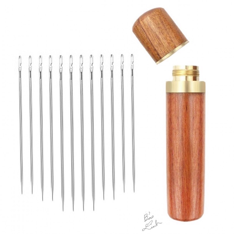 Ống gỗ đựng kim khâu và 12 kim khâu vải áo quần