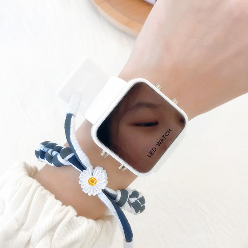 Đồng Hồ Thông Minh Có Đèn Led Phong Cách Hàn Quốc Thời Trang