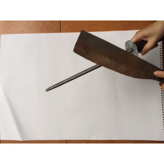 Liếc dao kéo bằng nhíp ( làng nghề )