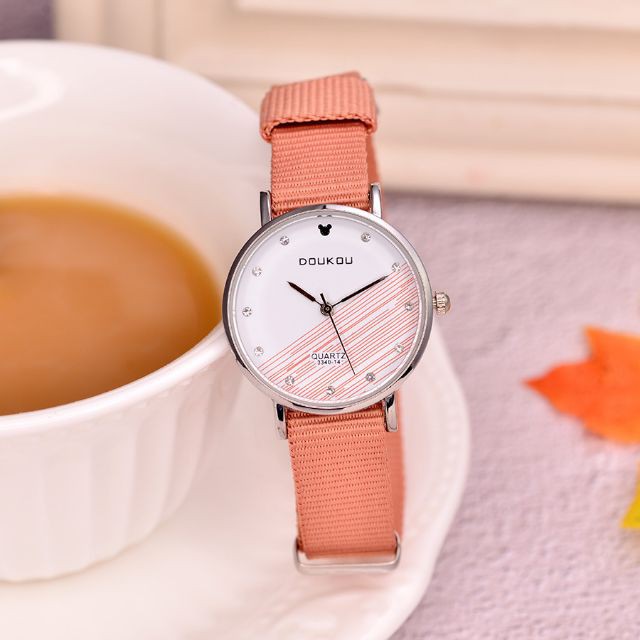 Đồng hồ nữ DOUKOU 71773 mặt tròn dây vải dù phong cách Bán lẻ giá sỉ