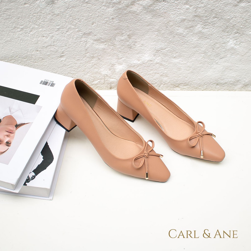 Carl &amp; Ane - Giày cao gót công sở bít mũi phối nơ cao 5cm màu trắng _ CP006