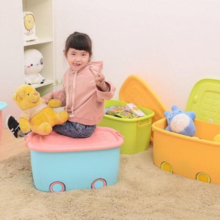 Thùng đựng đồ chơi có bánh xe di chuyển