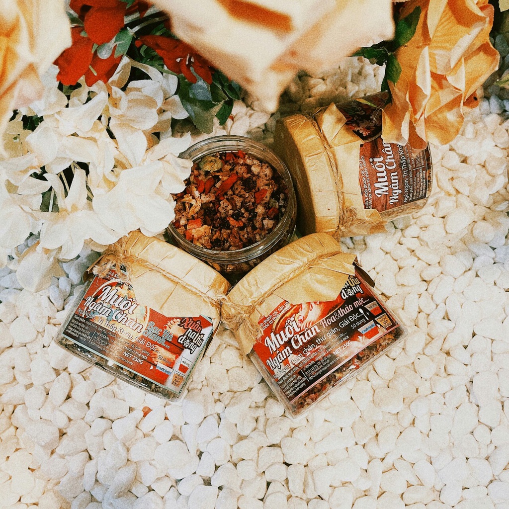 COMBO 3 muối ngâm chân 1893 (Tặng kèm 1 Nến thơm cao cấp)
