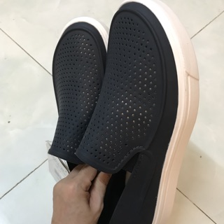 Giày lười nhựa dành cho nam