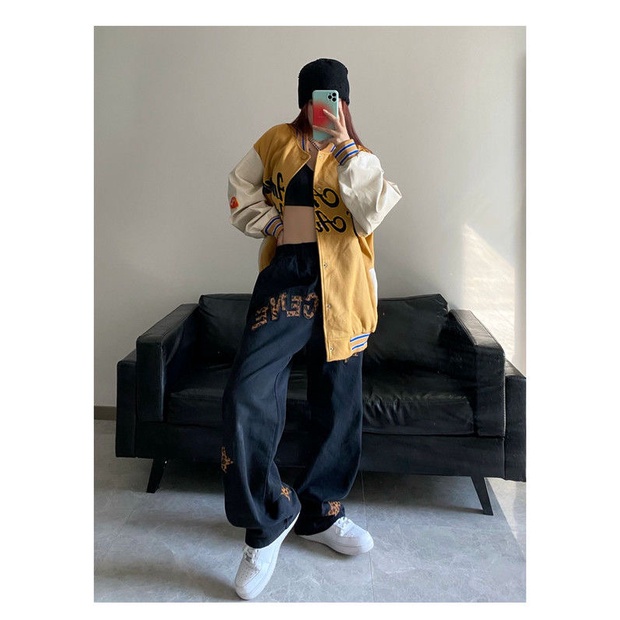 Quần jean ống rộng in chữ thời trang cho cặp đôi