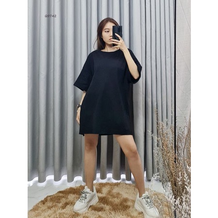 Q9742 - Áo thun GU cổ tròn, tay ngắn, xẻ lai, trơn